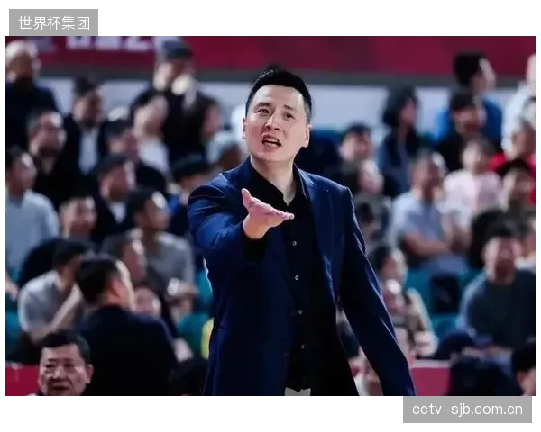 卢伟指导荣膺最佳教练，上海队以九成胜率统治常规赛积分榜。