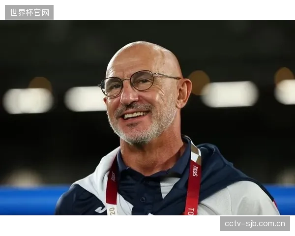 为冲击第二座大力神杯，德拉富恩特必然会准备三中卫等多种战术预案。